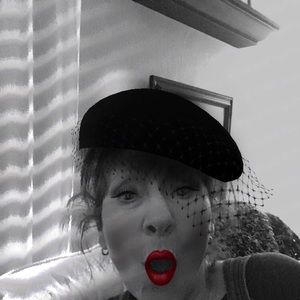 Meet your Posher, Lori